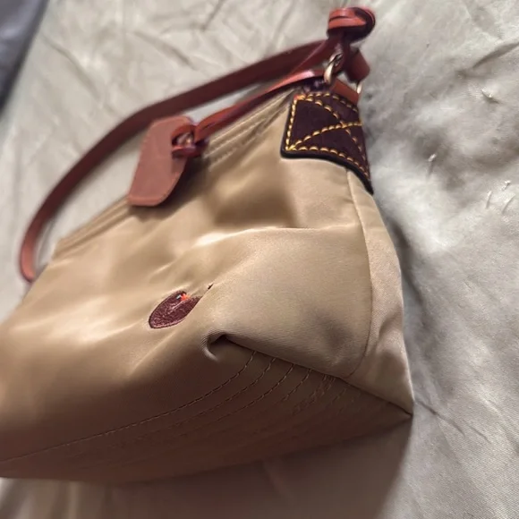 Dooney and Bourke duck logo mini handbag purse - Picture 9 of 10